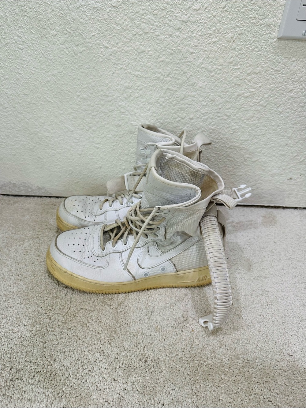 White High-Top Women's Tactical Sneaker Boot
